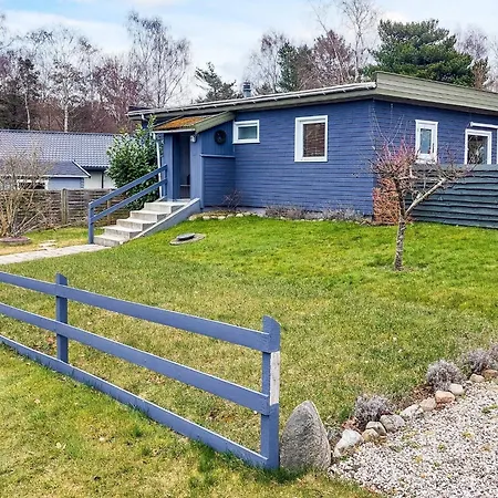 6 Person Holiday Home In Hundested *